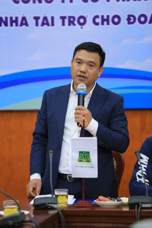 Ông Đinh Xuân Vang Tổng giám đốc An Thịnh Đường phát biểu tại buổi lễ